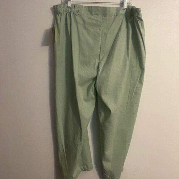 Selena Sport Seafoam Green Linen Blend crop pants, size 2X - Picture 2 of 4